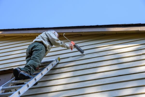 Cost of Vinyl Siding Caulk Repair in Vallejo