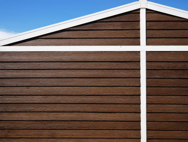 Cost of Hardwood Siding Installation in Vallejo