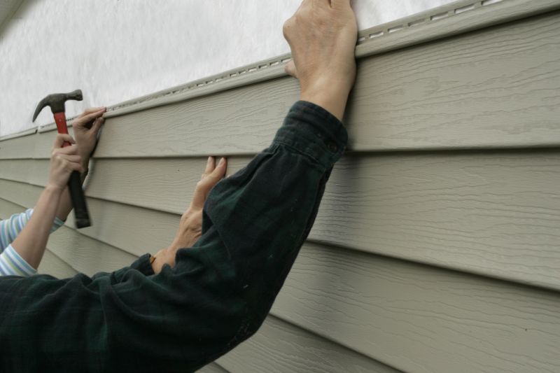 Sealing Vinyl Siding Seams